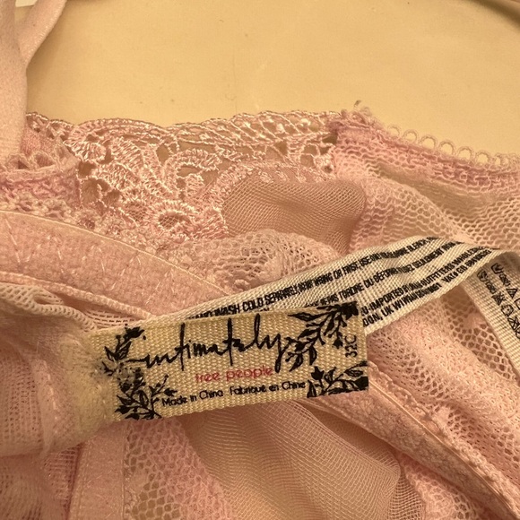 Free People bralette baby pink 32 C - Picture 3 of 3